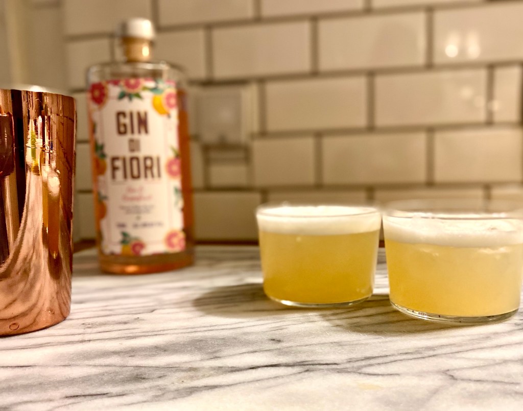 Honeybee Sour — A Version of the Bee’s Knees Gin&nbsp;Cocktail